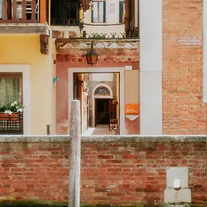 Hébergement de vacances Casa Accademia