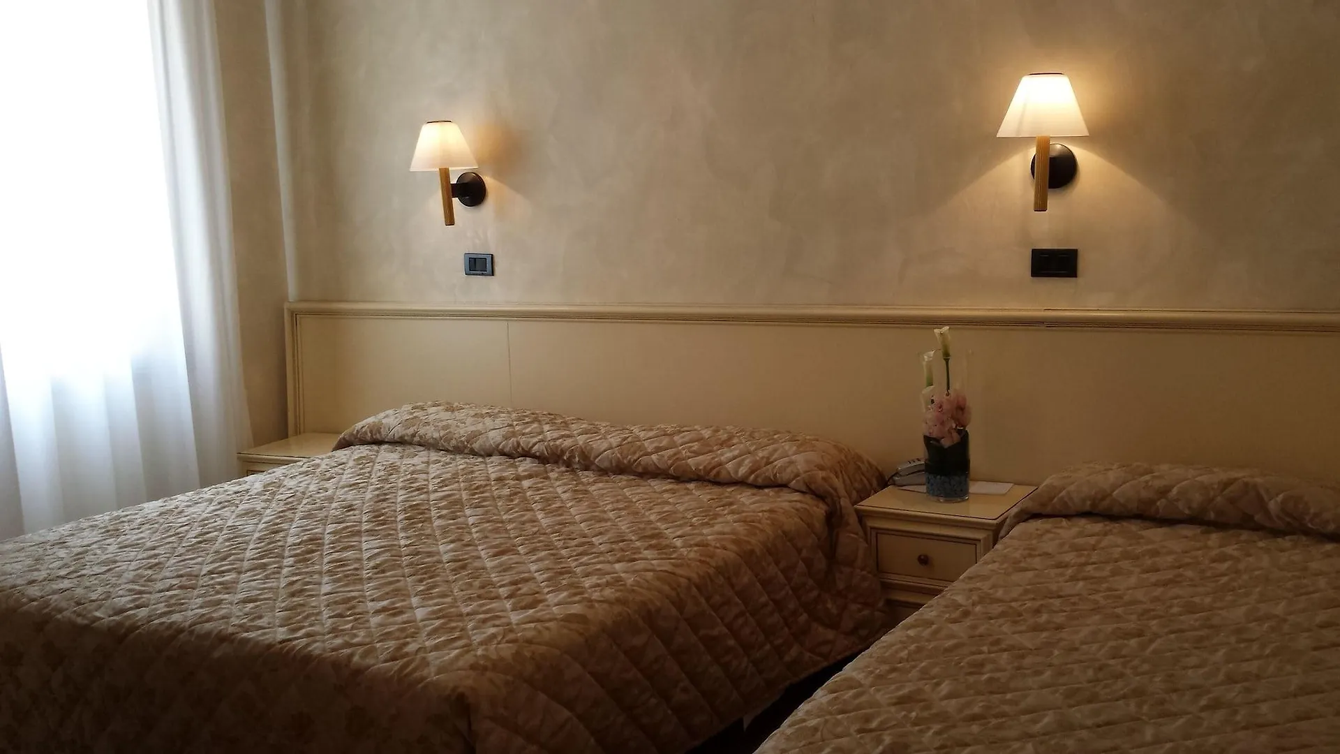Hotel Carlton Capri Venise 3*,  Italie